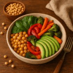 Tigela Colorida com Grão, Abacate e Legumes Assados